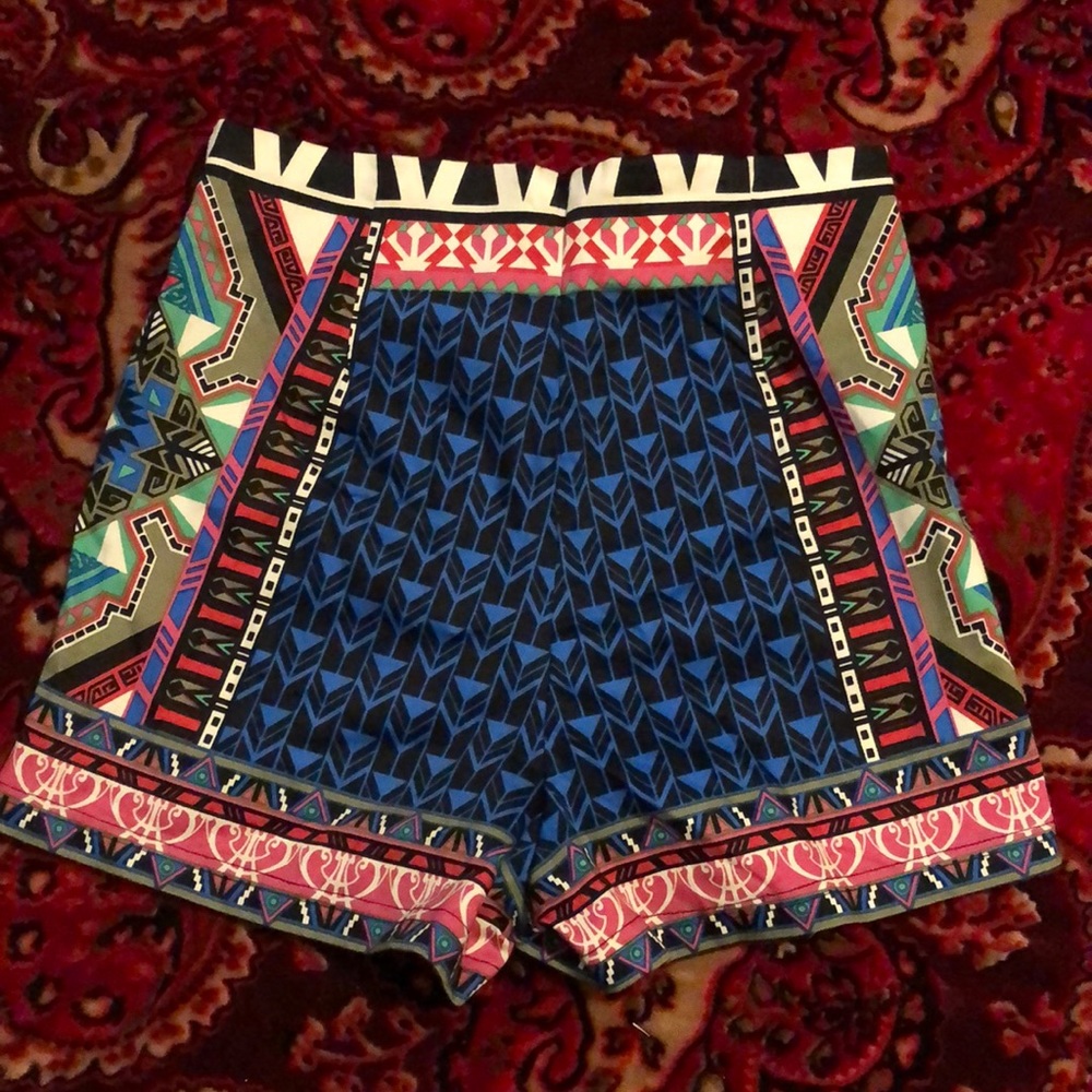 Pattern shorts - Picture 2 of 3